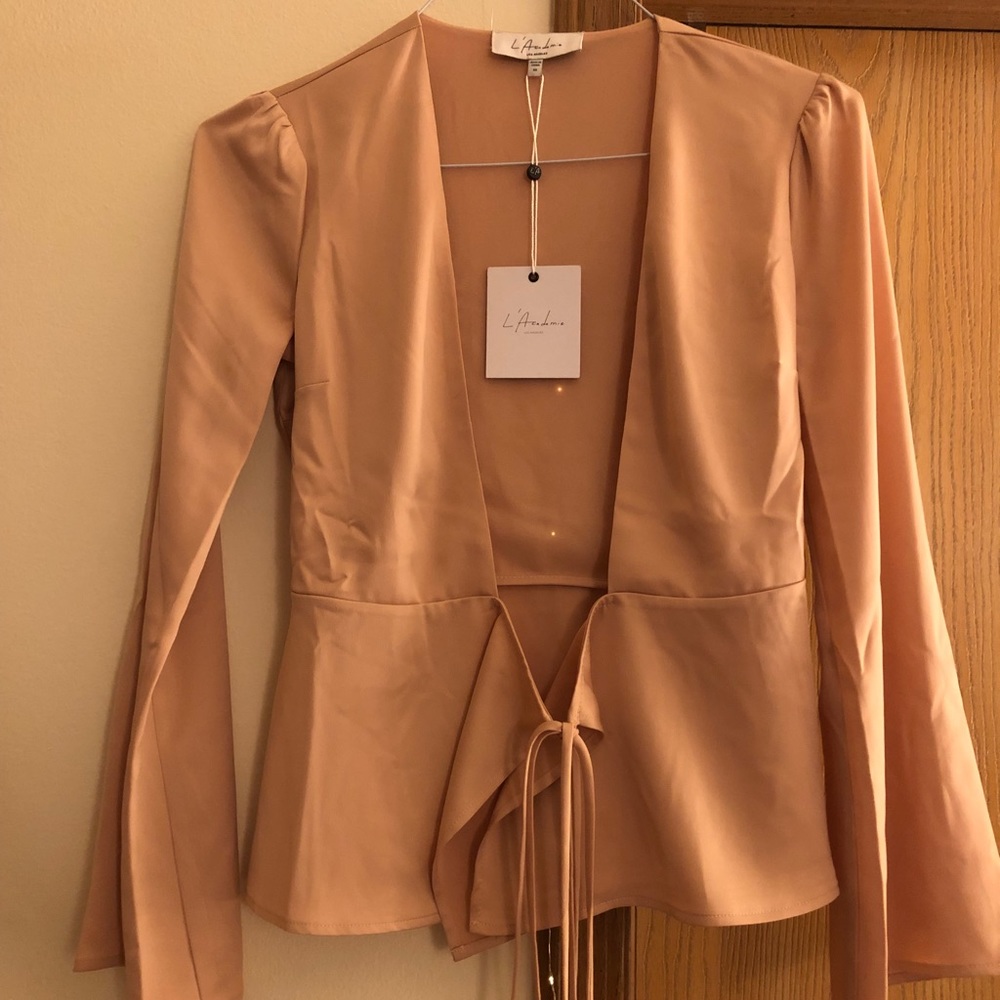 L'Academie blouse.